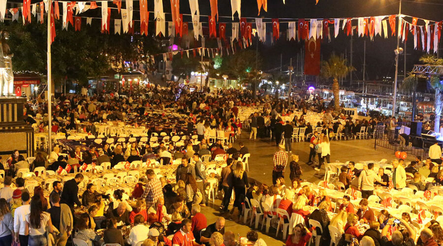 29 Ekim Cumhuriyet Bayramı Kutlamaları - Kaş Turu